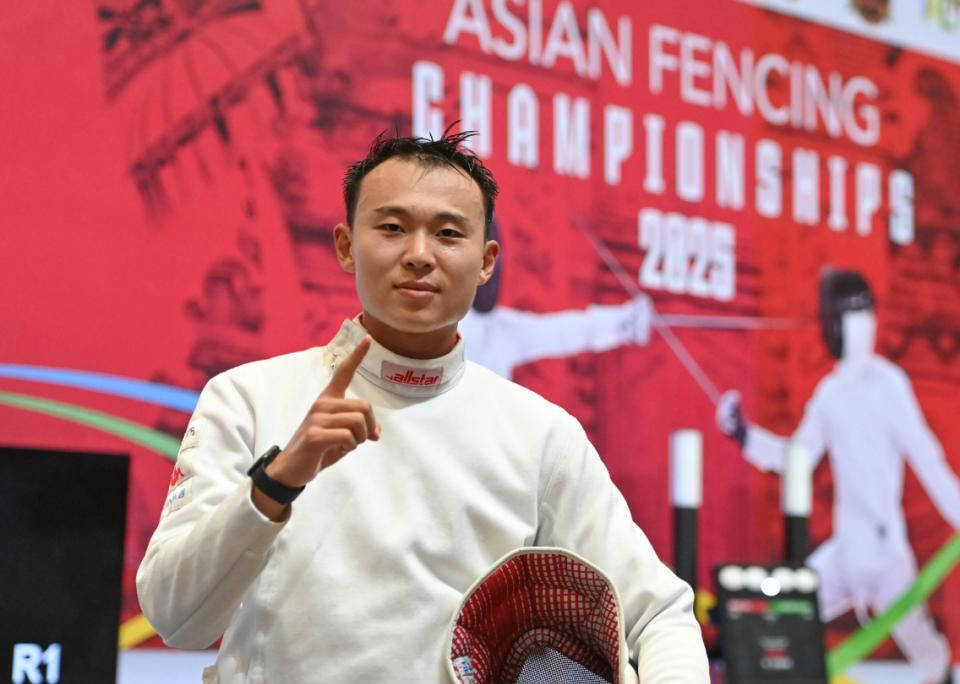 中国击剑选手夺得金牌，为国增光的简单介绍