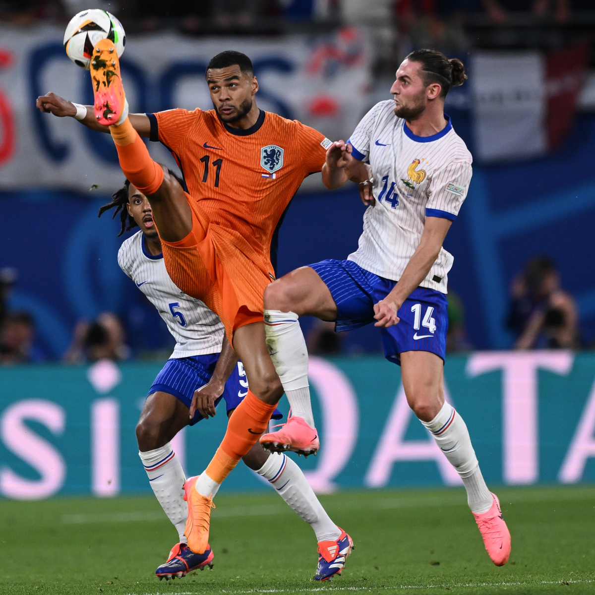 德国挑战匈牙利，豪门对决赛场激战