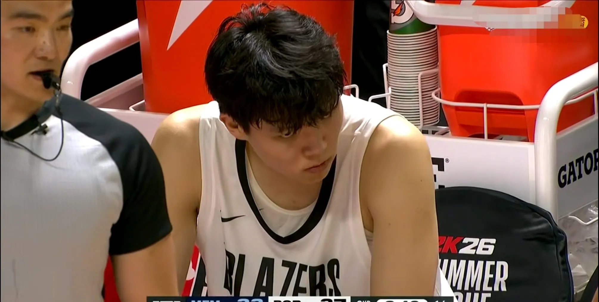 半岛体育app下载地址-灰熊险胜开拓者，结束连败