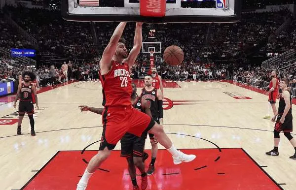 半岛体育亚洲官网-热火击败76人，取得六连胜的简单介绍