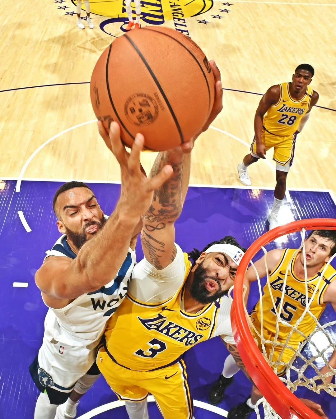 包含塞尔提克大胜湖人,取得重要胜利的词条 包含塞尔提克大胜湖人,取得重要胜利的词条